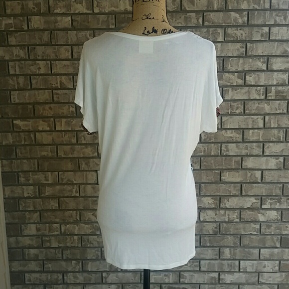 Vocal oversize v neck Aztec design women's shirt - Picture 6 of 8